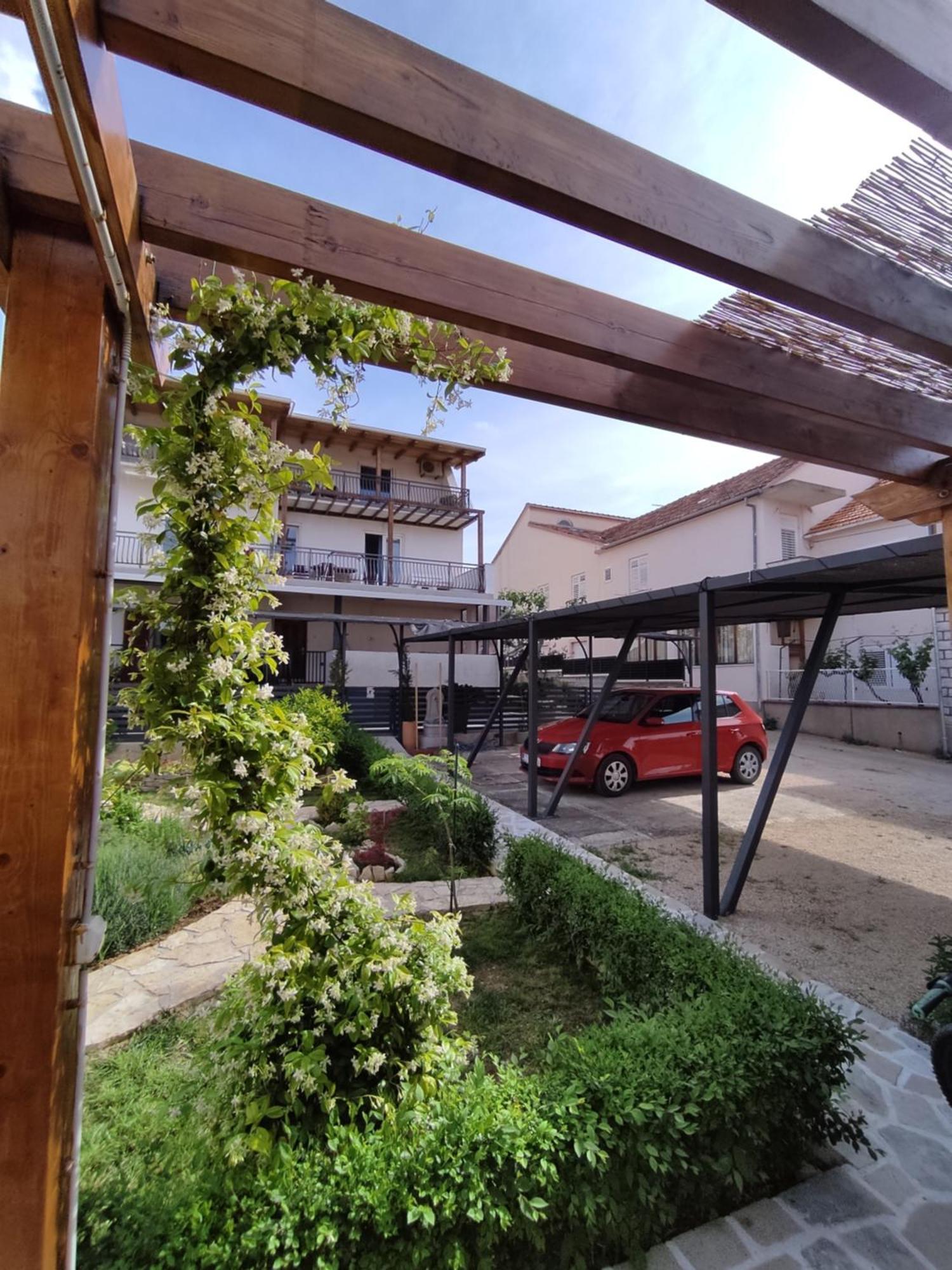 Apartmani Ino Pakoštane Exterior foto